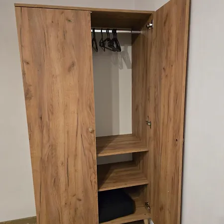 Appartement Klodzki Z Parkingiem - Blisko Centrum