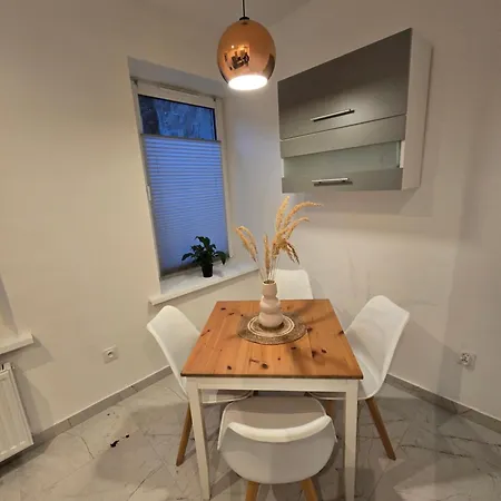 Appartement Klodzki Z Parkingiem - Blisko Centrum