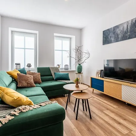 Klodzki Z Parkingiem - Blisko Centrum