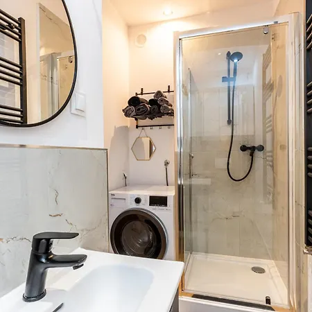 Apartment Klodzki Z Parkingiem - Blisko Centrum Klodzko