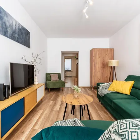 Klodzki Z Parkingiem - Blisko Centrum Apartamento Kłodzko