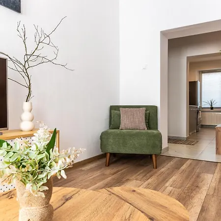 Klodzki Z Parkingiem - Blisko Centrum Klodzko