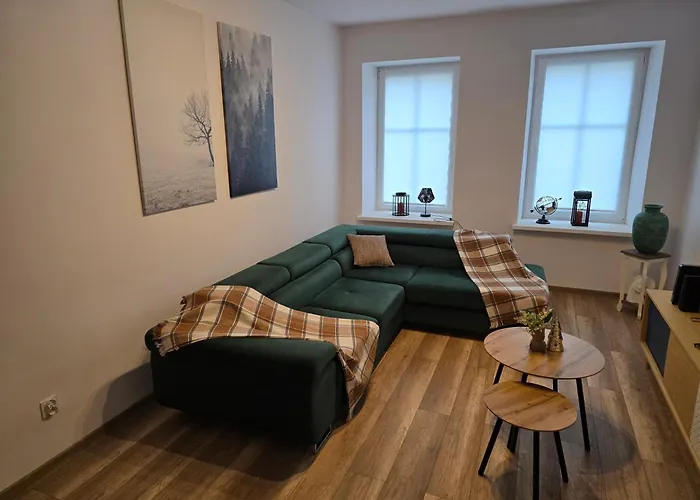 Klodzki Z Parkingiem - Blisko Centrum