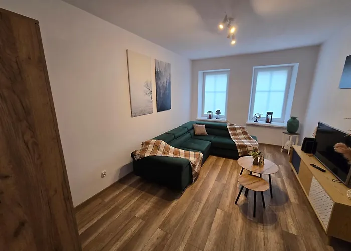 Апартаменты Klodzki Z Parkingiem - Blisko Centrum Клодзко