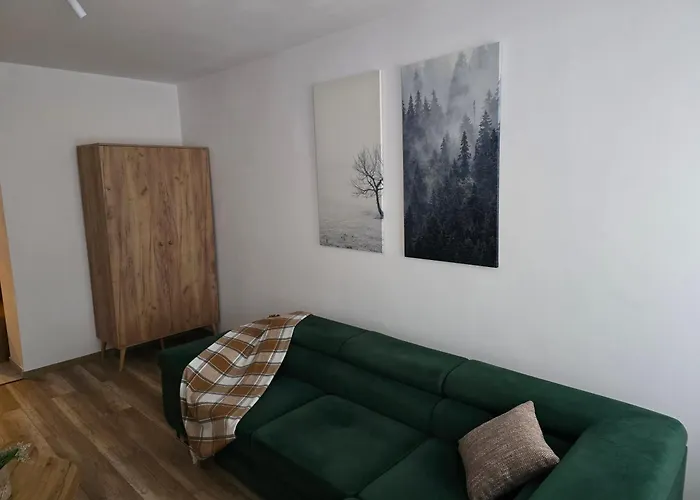 Klodzki Z Parkingiem - Blisko Centrum Апартаменты Клодзко