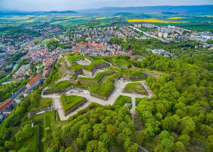 Klodzki Z Parkingiem - Blisko Centrum Клодзко