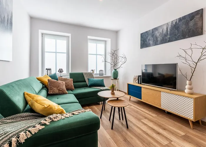 Klodzki Z Parkingiem - Blisko Centrum