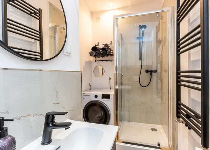 Apartment Klodzki Z Parkingiem - Blisko Centrum Klodzko