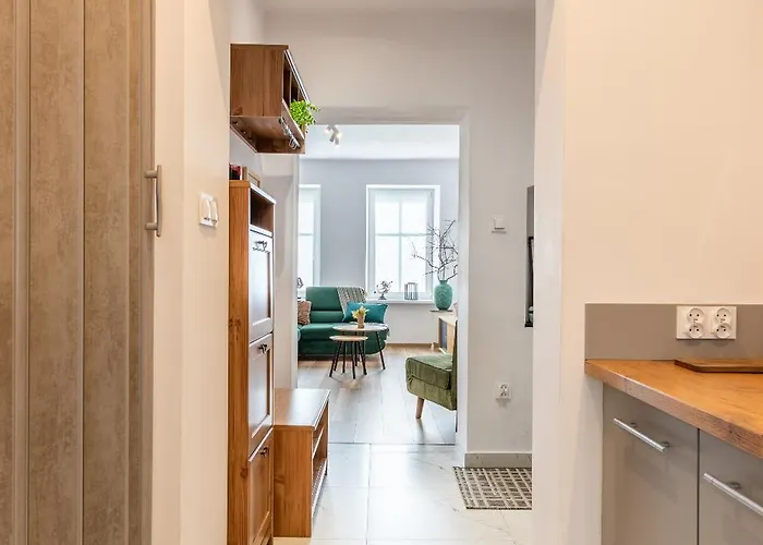 Klodzki Z Parkingiem - Blisko Centrum