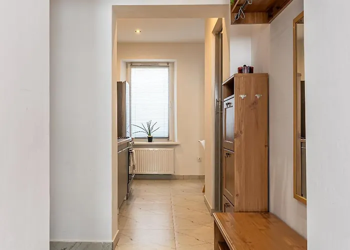 Klodzki Z Parkingiem - Blisko Centrum Klodzko